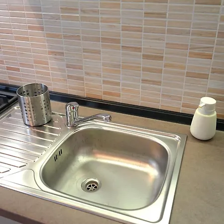 Spacious 4br, 3bt With 3 Balconies Apartment