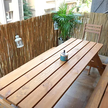 Appartement Spacious 4br, 3bt With 3 Balconies