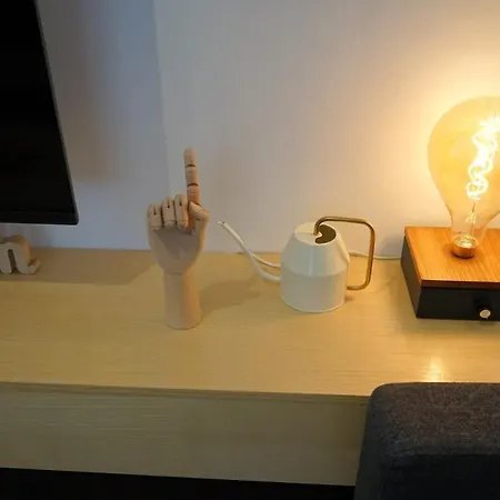 Apartment Spacious 4br, 3bt With 3 Balconies