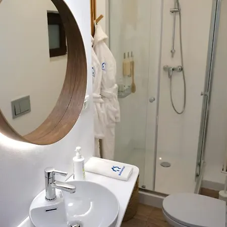 Spacious 4br, 3bt With 3 Balconies Appartamento *