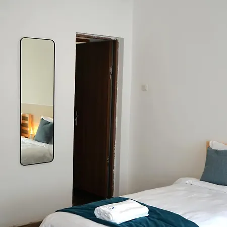 Spacious 4br, 3bt With 3 Balconies Апартаменты *