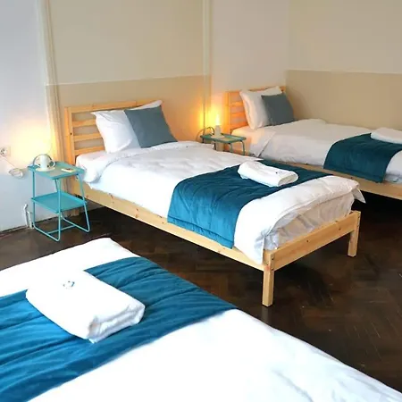 Spacious 4br, 3bt With 3 Balconies Bucharest