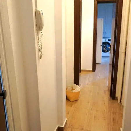 Апартаменты Spacious 4br, 3bt With 3 Balconies