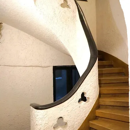 Spacious 4br, 3bt With 3 Balconies