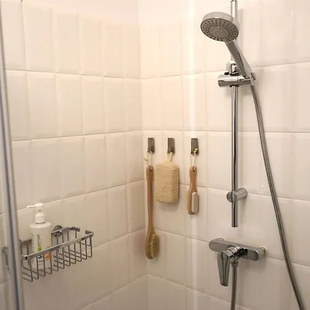 Spacious 4br, 3bt With 3 Balconies * 布加勒斯特