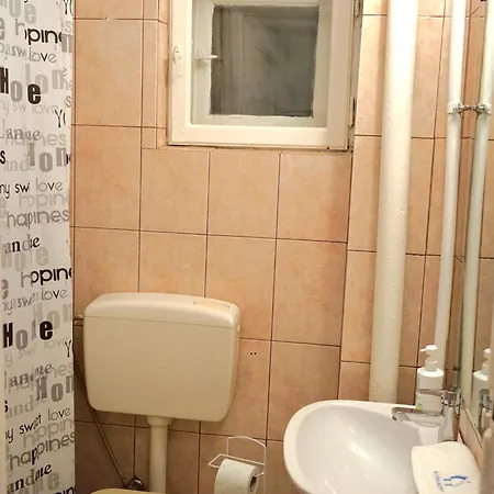 Spacious 4br, 3bt With 3 Balconies Bucharest