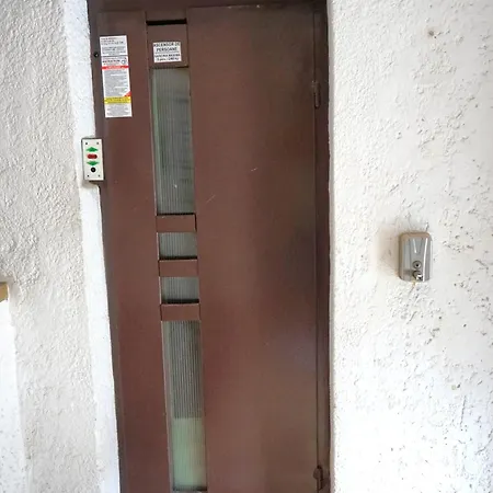 Spacious 4br, 3bt With 3 Balconies
