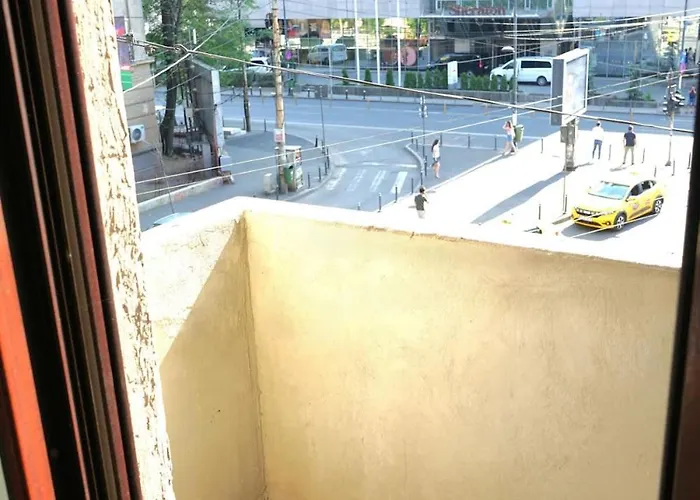 Spacious 4br, 3bt With 3 Balconies شقة بوخارست