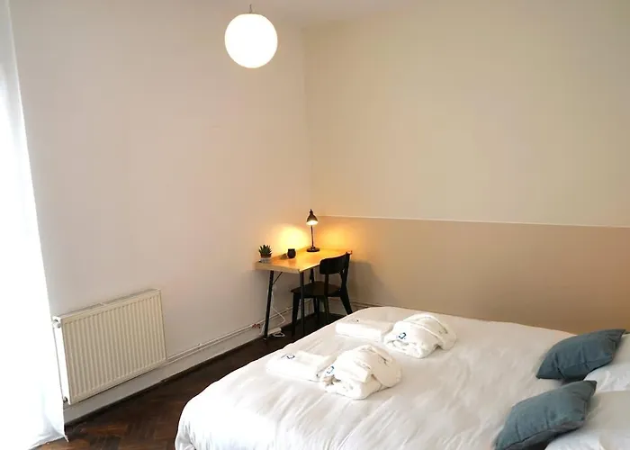 Spacious 4br, 3bt With 3 Balconies Apartman *