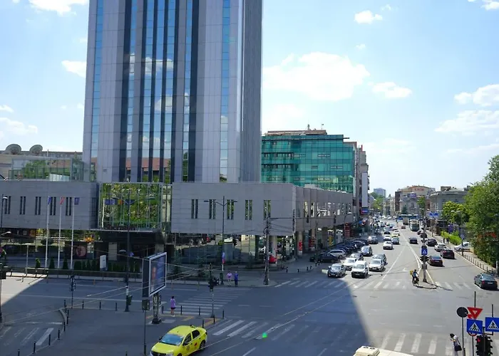 Apartman Spacious 4br, 3bt With 3 Balconies