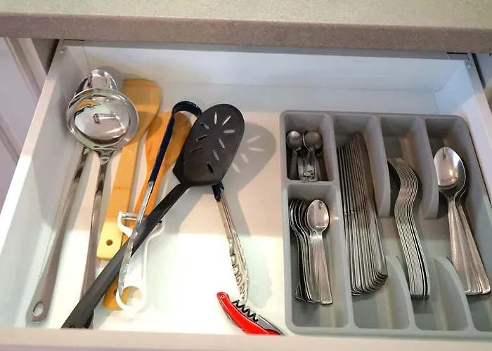 Apartman Spacious 4br, 3bt With 3 Balconies