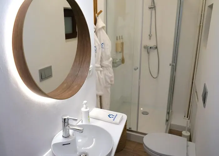 Spacious 4br, 3bt With 3 Balconies Apartman *