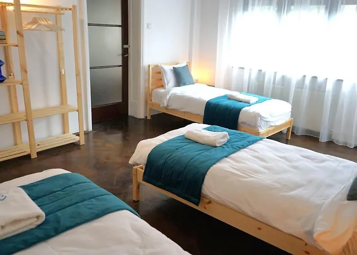 Apartman Spacious 4br, 3bt With 3 Balconies