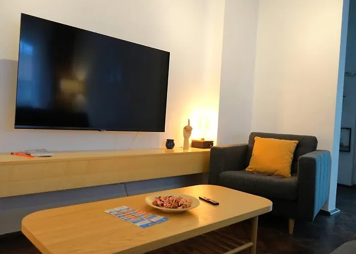 Spacious 4br, 3bt With 3 Balconies Apartman Bukarest