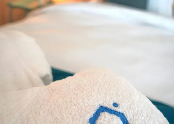 Spacious 4br, 3bt With 3 Balconies * بوخارست