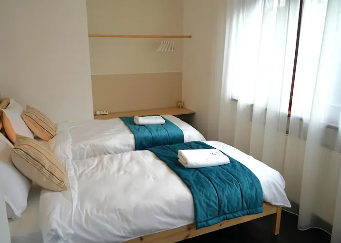 Spacious 4br, 3bt With 3 Balconies Bukareszt