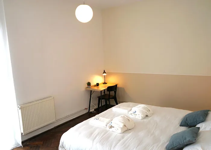 Spacious 4br, 3bt With 3 Balconies Bucharest