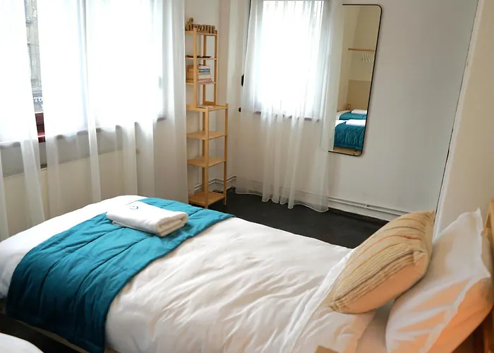 Spacious 4br, 3bt With 3 Balconies * Bucharest