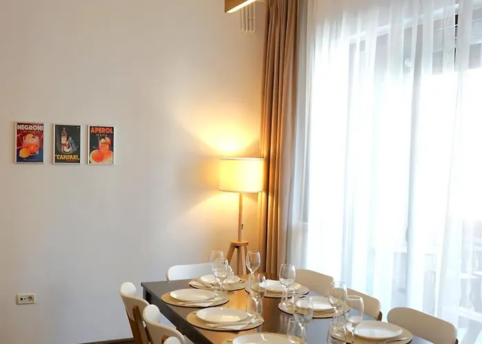 Apartment Spacious 4br, 3bt With 3 Balconies Bucharest