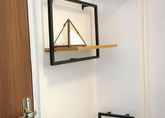 Apartament Spacious 4br, 3bt With 3 Balconies Bukareszt