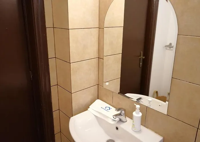 Spacious 4br, 3bt With 3 Balconies Bukarest