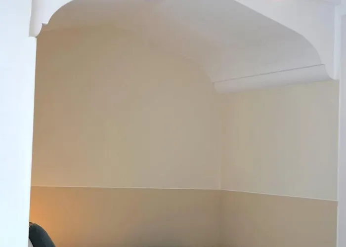 Spacious 4br, 3bt With 3 Balconies Bukarest