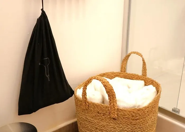 Spacious 4br, 3bt With 3 Balconies Bukarest