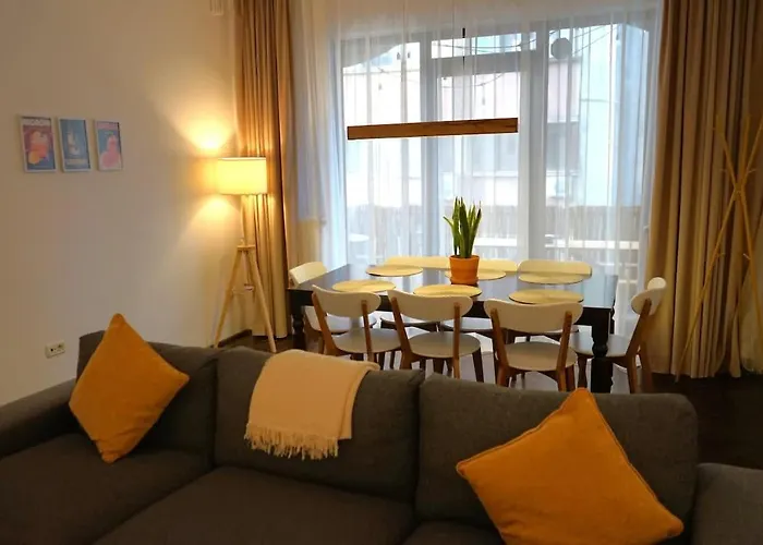 Spacious 4br, 3bt With 3 Balconies Bukarest