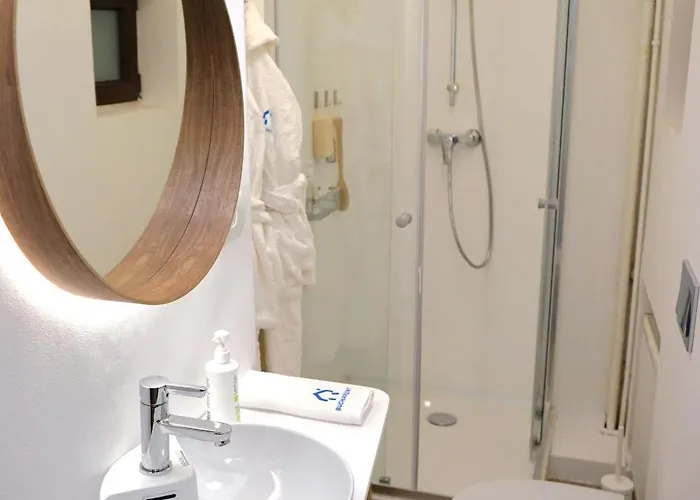 Spacious 4br, 3bt With 3 Balconies Бухарест