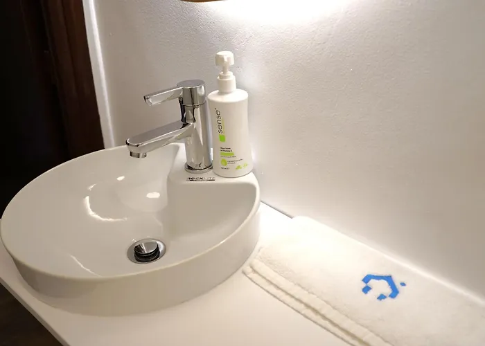 Appartamento Spacious 4br, 3bt With 3 Balconies Bucarest