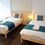 Lejlighed Spacious 4br, 3bt With 3 Balconies
