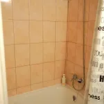 Spacious 4br, 3bt With 3 Balconies Bukarest