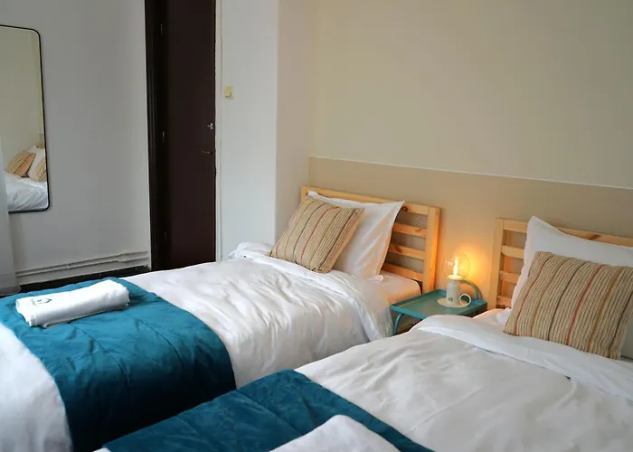 Spacious 4br, 3bt With 3 Balconies شقة